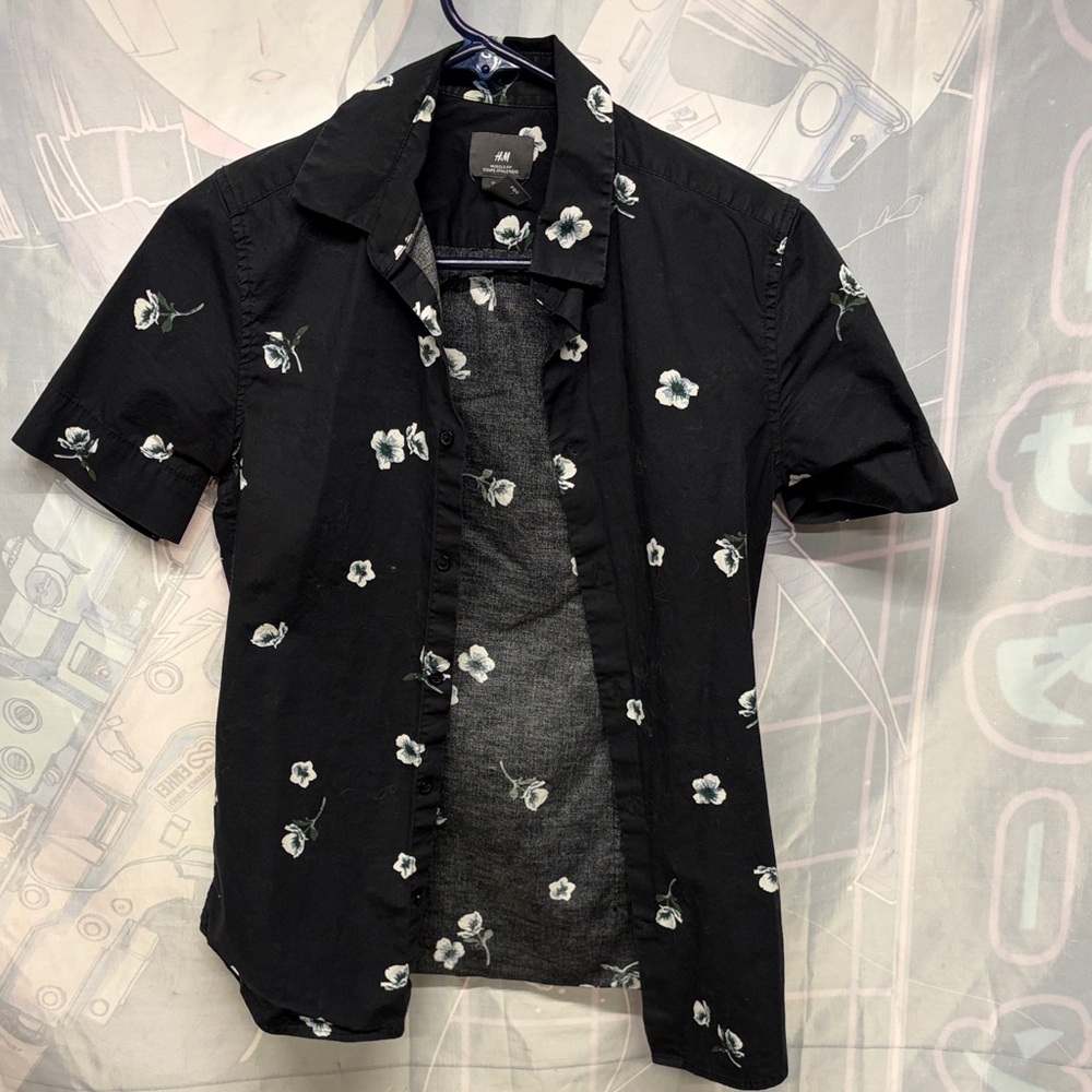 H&M Black Floral Casual Button Down Shirt